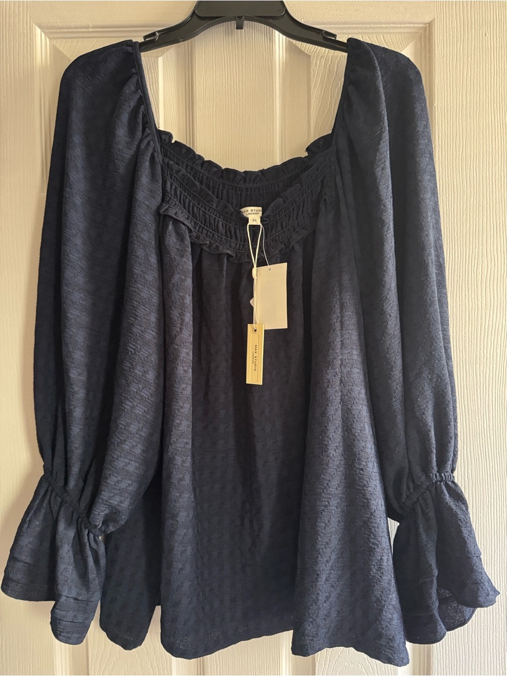 Max Studio London Navy Renaissance Blouse Smocked Neck Balloon Sleeves, size 3X